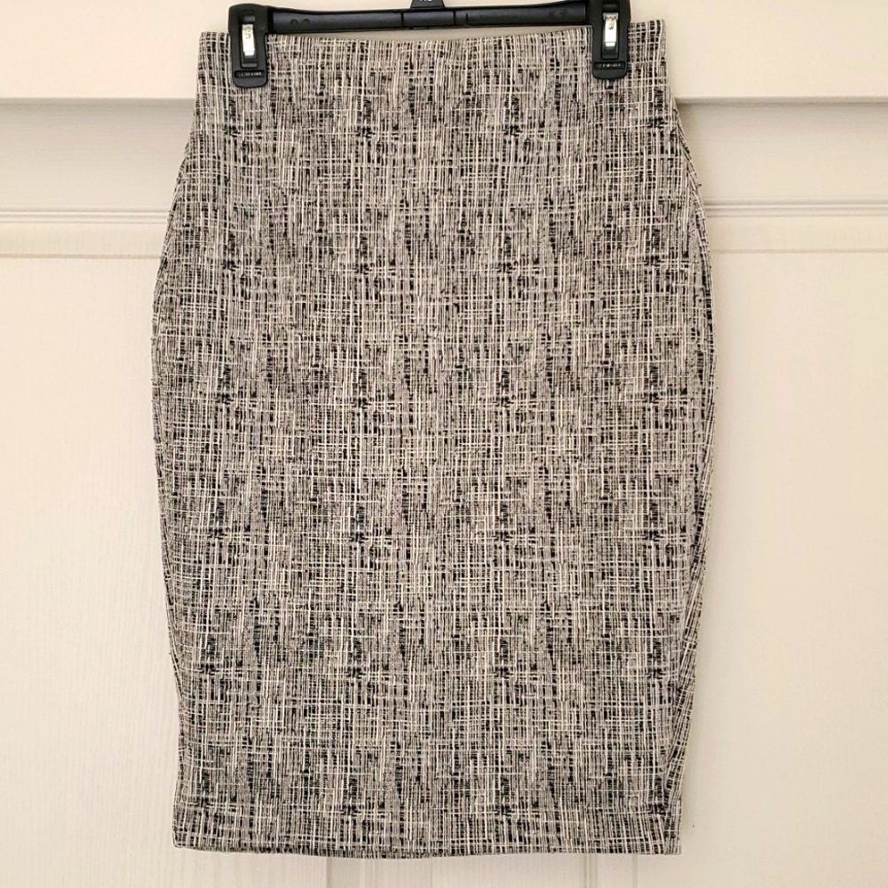 Express | Curvy Pencil Skirt